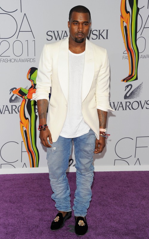 Kanye-West-2011-CFDA-Fashion-shawl-collar-cream-tuxedo-jacket-Balmain-jeans-Stubbs-Wootton-slippers-9